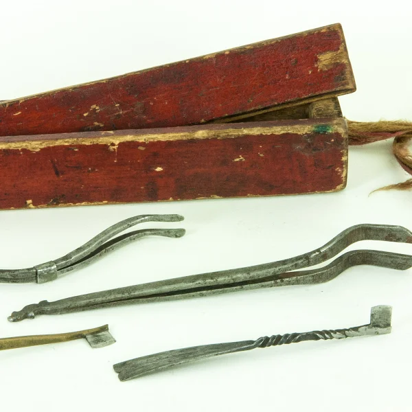 EMCHI-IIN SAV (Scatola con Set medico-chirurgico)