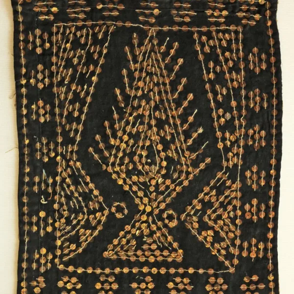 Albero della vita. Ricamo-talismano zoroastriano matrimoniale di buon augurio.