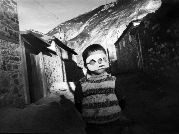 Le opere di Yordan Yordanov a Bratislava per il XXVIII Festival Internazionale della Fotografia