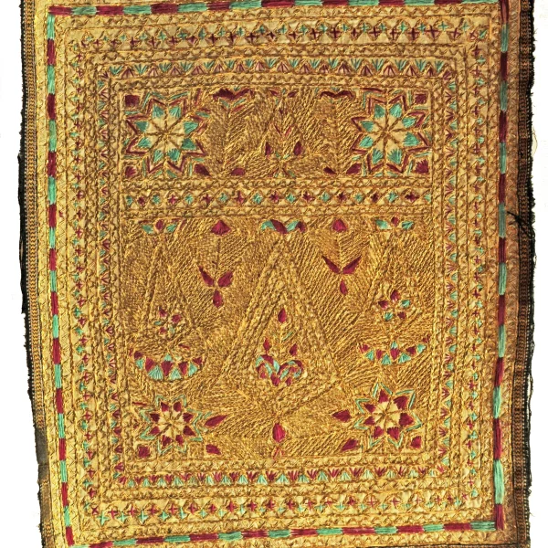 Albero della vita e simboli dell'uiverso. Ricamo-talismano zoroastriano matrimoniale di buon augurio.