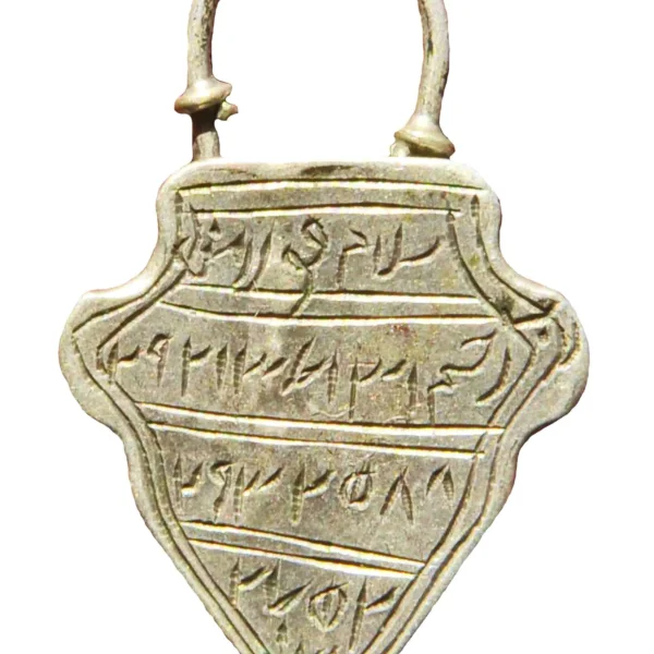 Talismani di buon augurio a forma di lucchetto