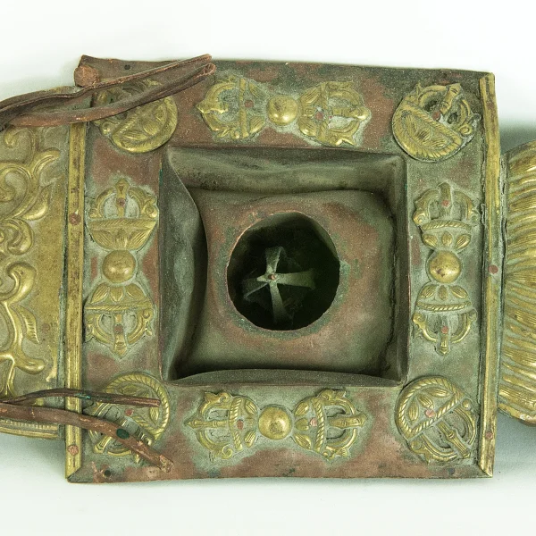 SRUVA o SRUK (Cucchiaio rituale per offerte)