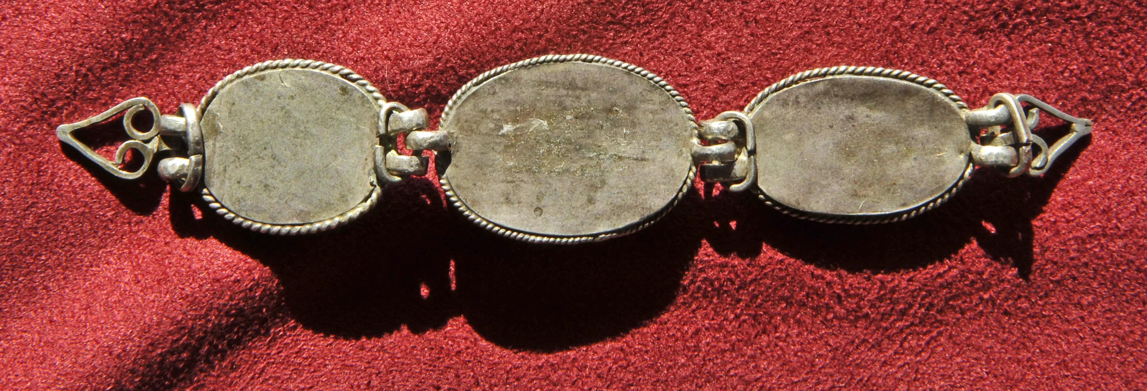 Talismano femminile da polso